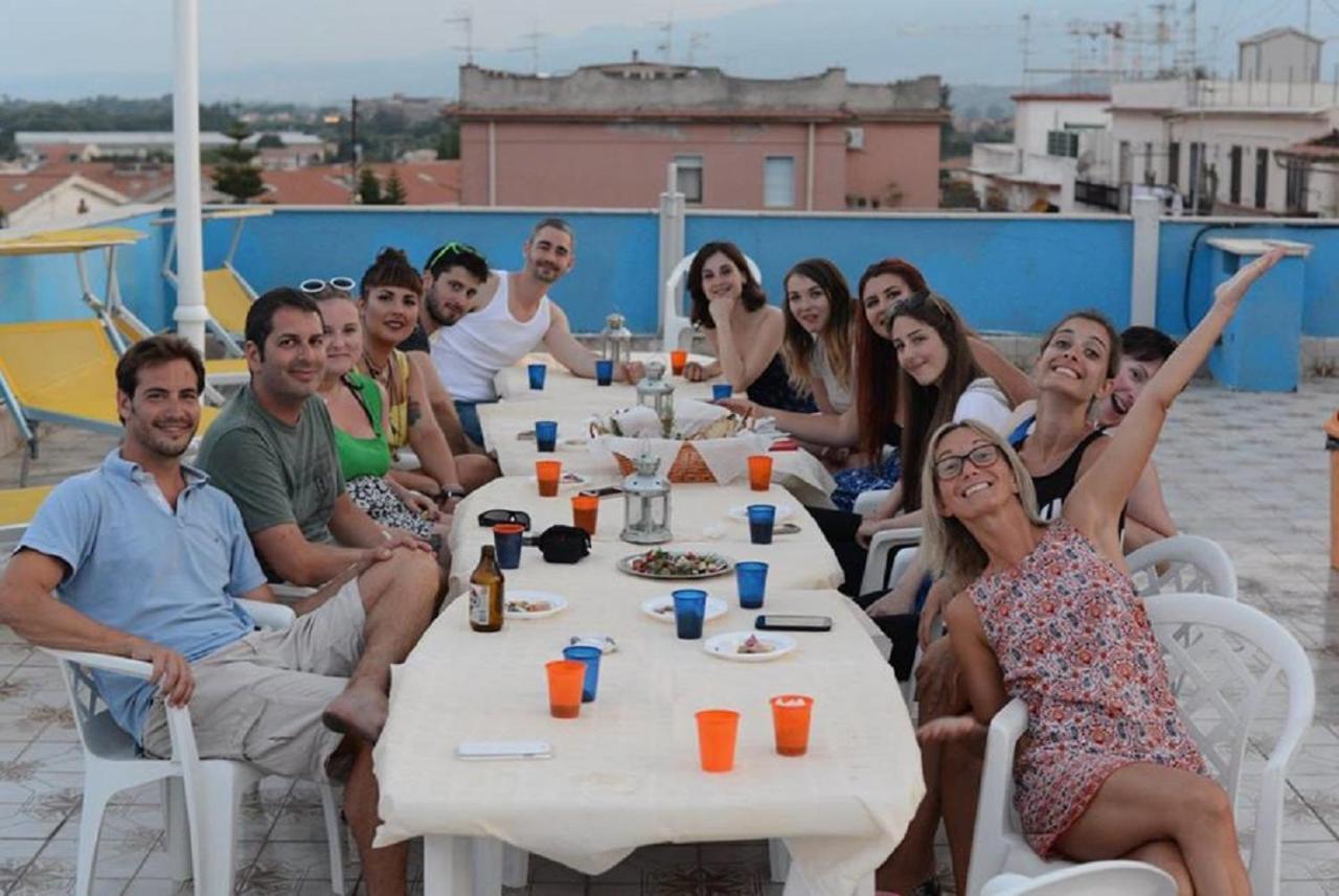 Gianni House Backpackers Hostel Giardini Naxos Exterior photo